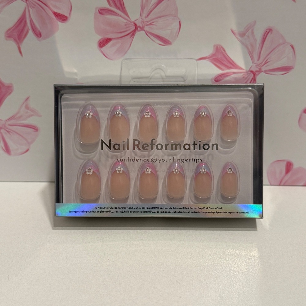 Nail Reformation 32 Press On Nails Almond French Tip Short Floral Diamond Kit